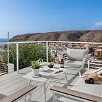 Karat Punta Rasca Villa *