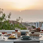 Karat Punta Rasca Villa *