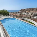 Karat Punta Rasca Villa